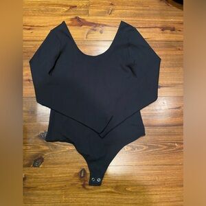 Express Ladies Black  Ribbed Scoop Neck Bodysuit Long Sleeve NWT Size L